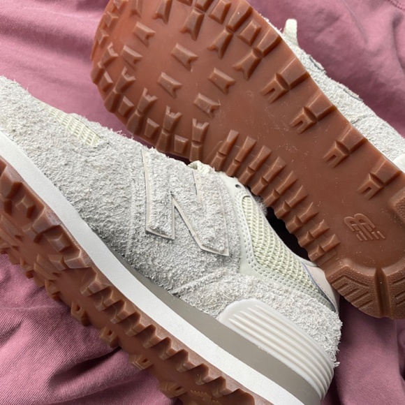 New Balance Sneakers - Picture 5 of 5